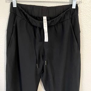 Lululemon women’s joggers, black, size 4/xs